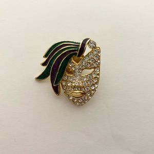 Mask pin